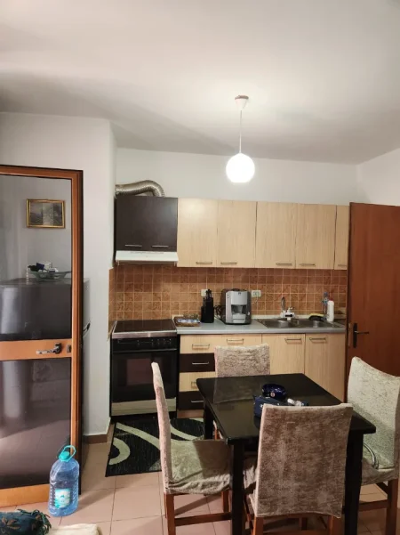 Durres Plazh, jepet me qera apartament Kati 2, 45 m² 30 € (Plepa ,plazh Durres.)