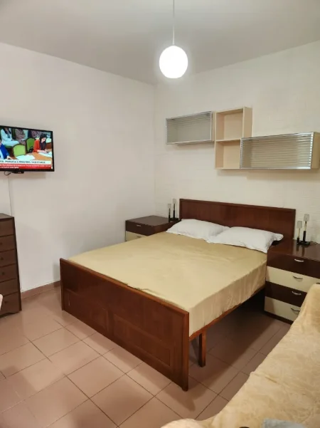 Durres Plazh, jepet me qera apartament Kati 2, 45 m² 30 € (Plepa ,plazh Durres.)