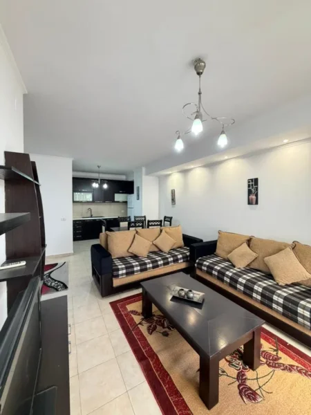 Tirane, jepet me qera apartament 2+1 Kati 4, 100 m² 450 € (Astir)