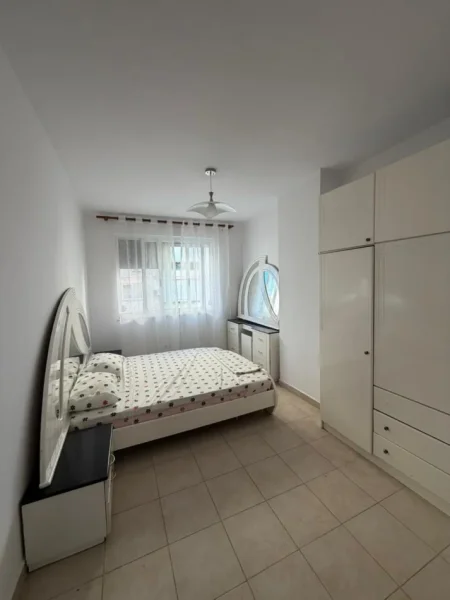 Tirane, jepet me qera apartament 2+1 Kati 4, 100 m² 450 € (Astir)