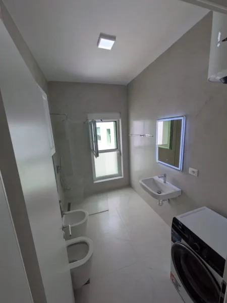 Me Qira Ultra Ap.1+1 📍Kompleksi Kadiu - Ali Demi - 62m2 - Kompleks i 2026🔥 100% i ri, Hera parë me Qira | 43.000 Lekë/Muaj 🔥