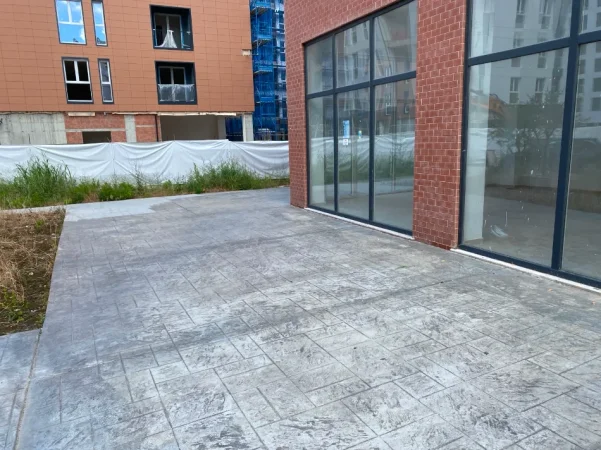 Tirane, jepet me qera ambjent biznesi Kati 0, 45 m² 1.500 € (Bulevardi i ri)