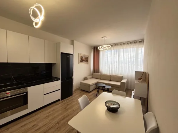 Tirane, shitet apartament 2+1+Ballkon Kati 10, 82 m² 