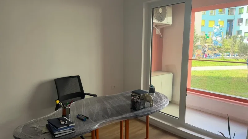 Tirane, jepet me qera zyre Kati 0, 55 m² 400 € (Rruga Pasho Hysa)