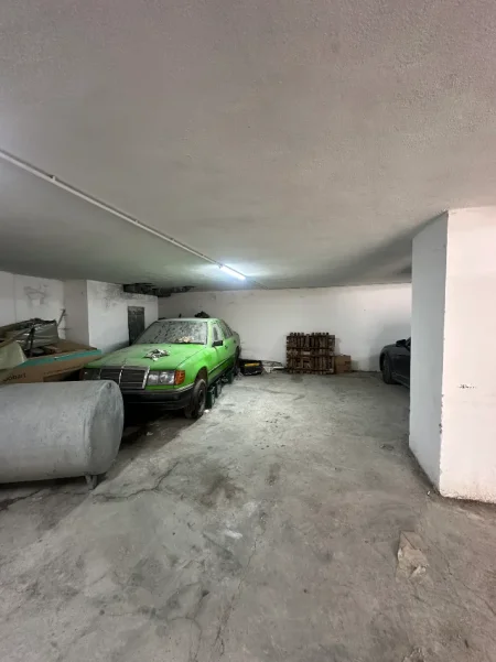 Tirane, shitet garazh | post parkimi Kati -1, 121 m² 100.000 € 