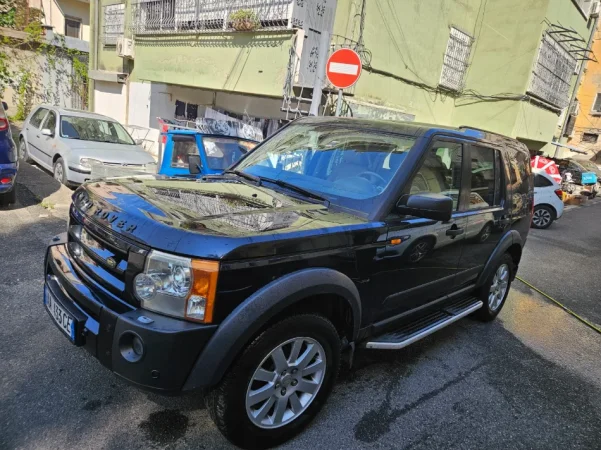 Vlore, shitet SUV Land Rover Discovery Nafte, blu e errët automatik Kondicioner 305.000 km 4.200 €