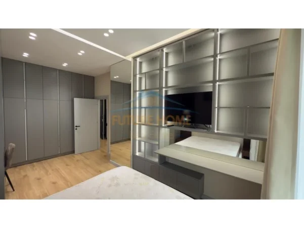 Tirane, shitet apartament 1+1+Ballkon Kati 2, 76 m² 280.000 € (Rruga e Kavajes)