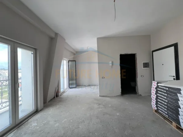 Tirane, shitet garsonier Kati 4, 48 m² 80.000 € (Sauk)