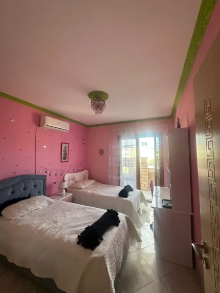 Durres, jepet me qera apartament 2+1 Kati 3, 80 m² 400 € 
