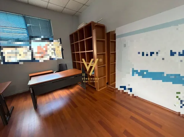 Tirane, jepet me qera zyre Kati 3, 46 m² 600 € (SHESHI WILLSON)