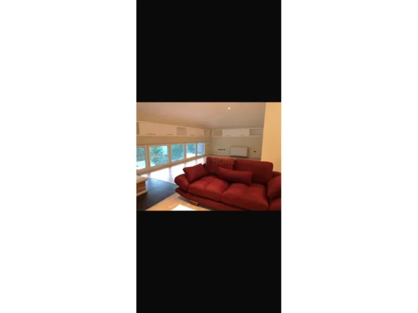 Tirane, jepet me qera Vile , 108 m² 3.500 € (BERZHITE)