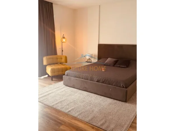 Tirane, jepet me qera apartament , 260 m² 3.000 € (FARKE E VOGEL)