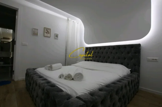 Tirane, jepet me qera garsonier 1+1 Kati 0, 40 m² 550 € (21 DHJETORI)