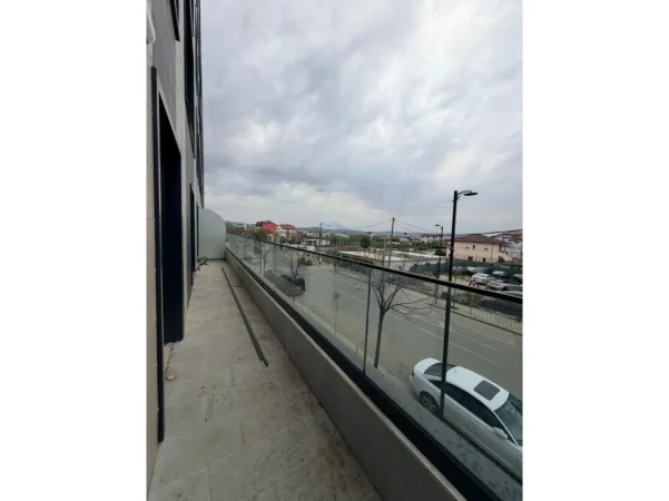 Tirane, shitet apartament 2+1+Ballkon Kati 1, 109 m² 108.000 € 