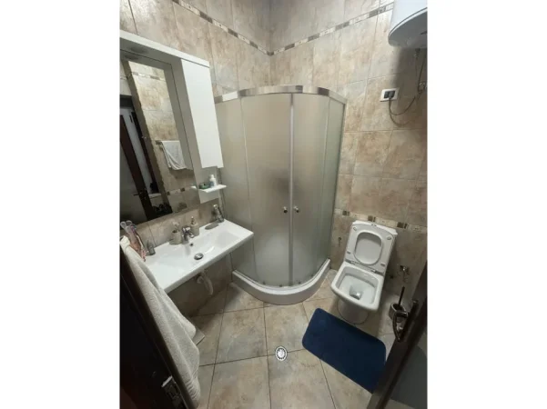 Tirane, jepet me qera Vile , 75 m² 1.500 € (SELVIA)