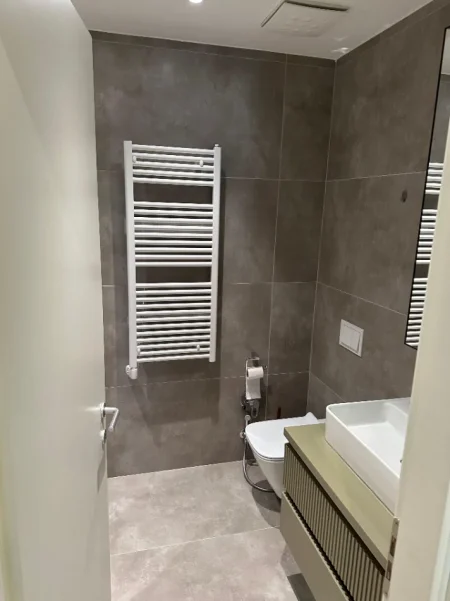 Tirane, jepet me qera apartament 2+1 Kati 5, 100 m² 1.000 € (QUARTUM RESIDENCE)