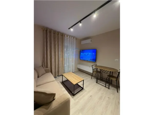 jap me qera apartament 1+1+Ballkon Kati 1, 55 m² 450 € (OXHAKU)