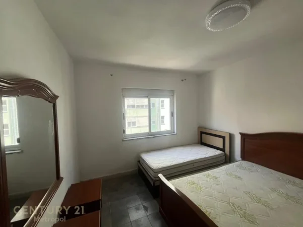 Tirane, shes apartament 1+1 Kati 5, 57 m² 155.000 € (Gjimnazi Petro Nini Luarasi)
