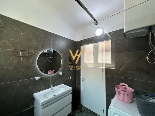 Tirane, jepet me qera apartament 3+1+Ballkon Kati 2, 150 m² 800 € (SHESHI SHQIPONJA)