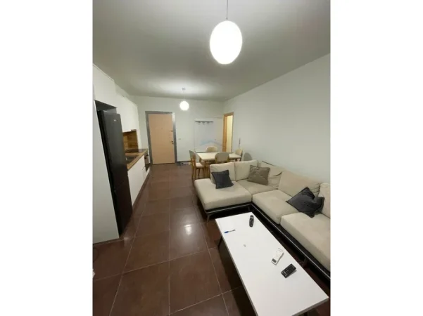 Shqiperi, shitet apartament 2+1+Ballkon Kati 2, 195 m² 245.000 € (VILA E ZOGUT)