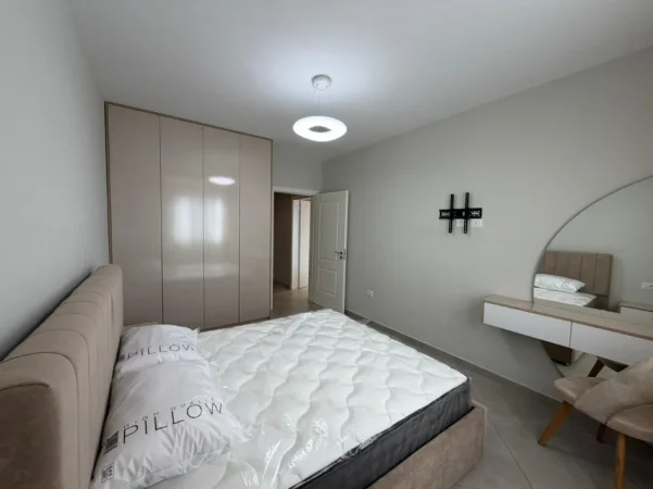 Tirane, jepet me qera apartament 1+1 Kati 1, (ASTIR)
