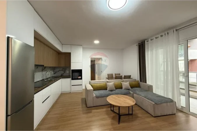 Apartament 2+1+2 Për Qira në Fresk