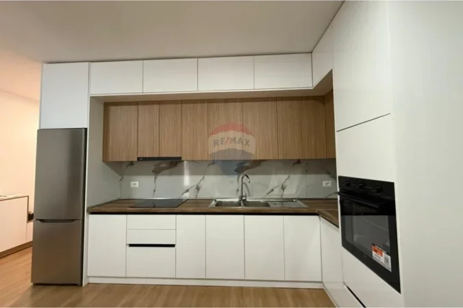 Apartament 2+1+2 Për Qira në Fresk