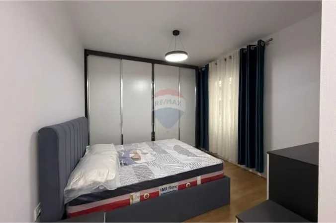 Apartament 2+1+2 Për Qira në Fresk
