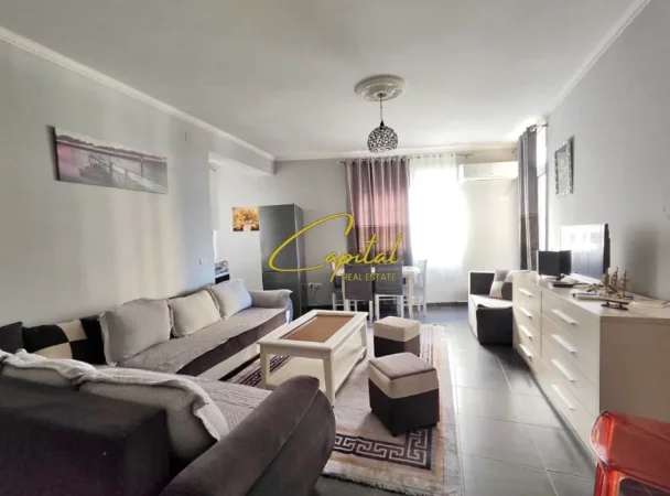 Tirane, jepet me qera apartament 1+1 Kati 3, 60 m² 450 € (ASTIR)