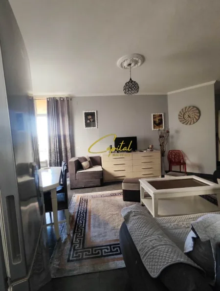 Tirane, jepet me qera apartament 1+1 Kati 3, 60 m² 450 € (ASTIR)
