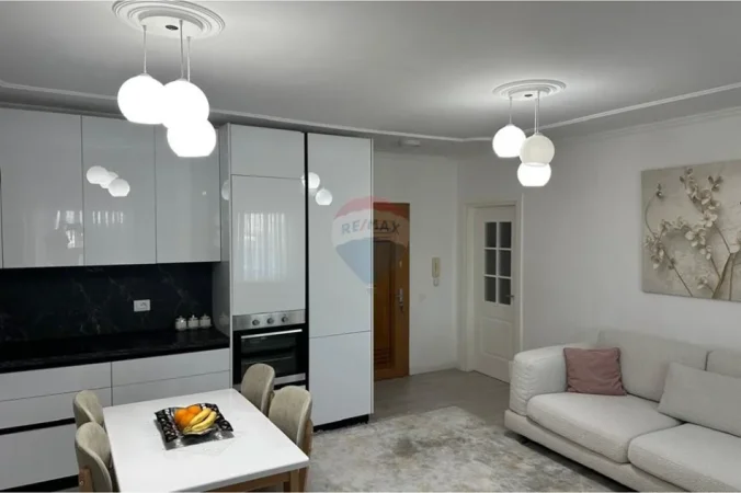 Jepet me qira apartament 2+1, Bulevardi Gjergj Fishta