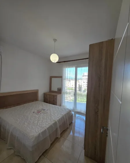 Tirane, jepet me qera apartament 2+1+Ballkon Kati 3, 91 m² 450 € (Sokrat Miho, Astir, Tirane)
