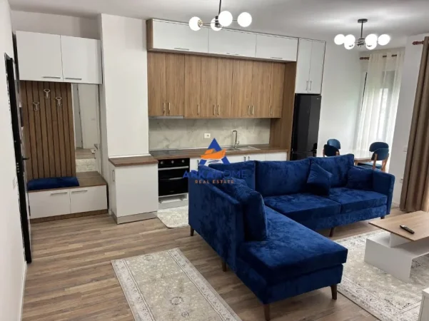 Tirane, jepet me qera apartament 1+1+Ballkon Kati 7, 78 m² 550 € 