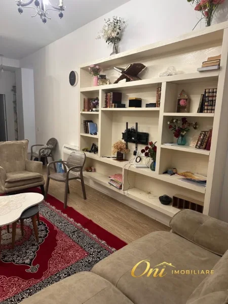 Tirane, shitet apartament 3+1 Kati 4, 180 m² 400.000 € (KOMPLEKSI MAGNET)