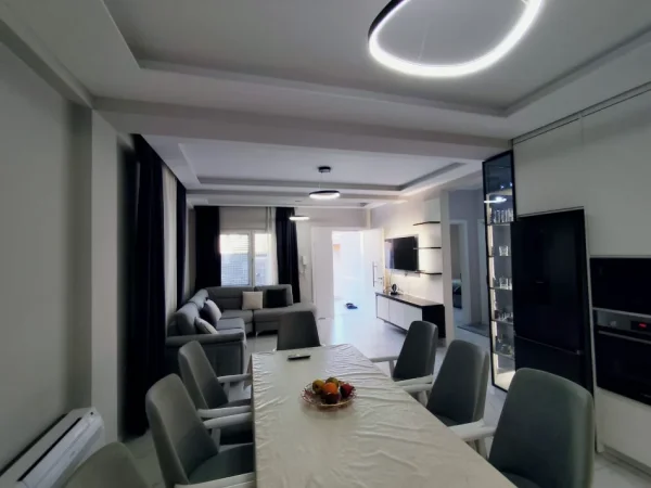 Jepet me Qira Apartamenti- Selite