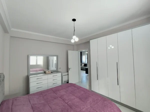Jepet me Qira Apartamenti- Selite