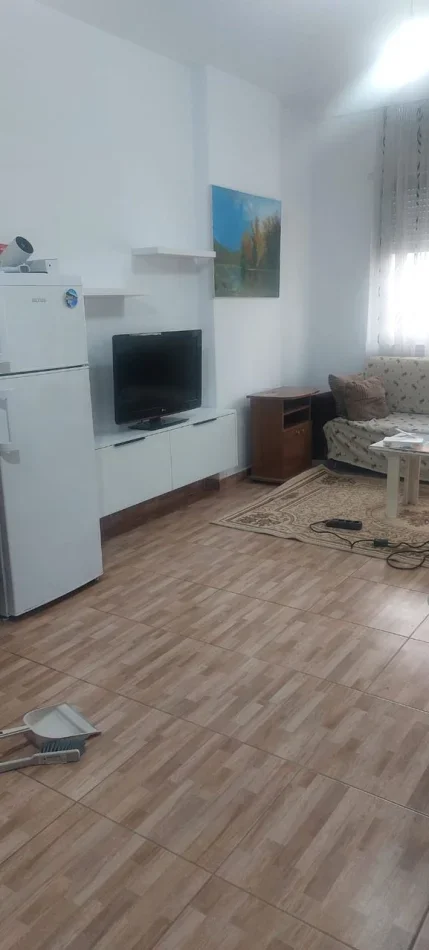 Tirane, jepet me qera apartament 1+1 Kati 3, 60 m² 380 € (Astir)