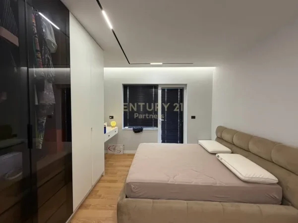 Tirane, shes apartament 2+1 Kati 5, 117 m² 240.000 € (Astir)