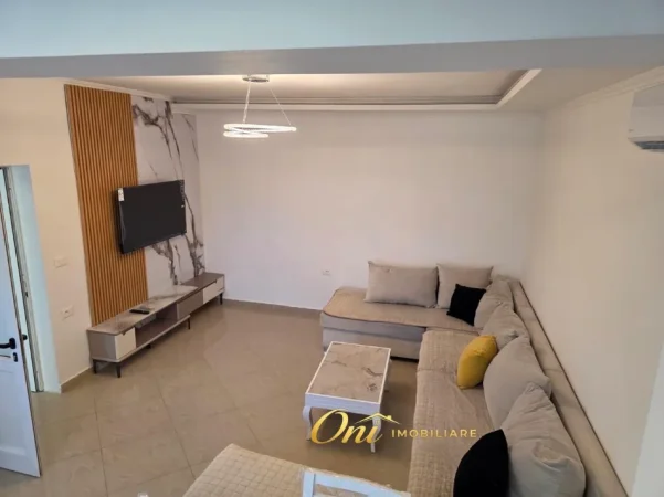 Tirane, jepet me qera apartament 1+1 , 80 m² 500 € (HALIT BEGA)