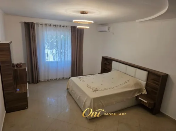 Tirane, jepet me qera apartament 1+1 , 80 m² 500 € (HALIT BEGA)
