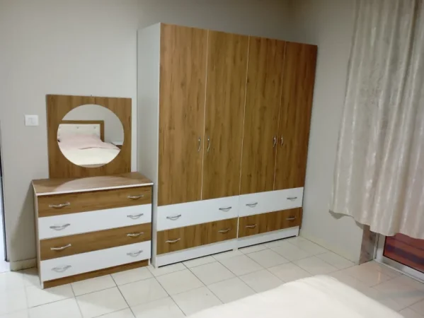 Tirane, jepet me qera apartament 2+1 Kati 2, 90 m² 700 € (Komuna e Parisit)