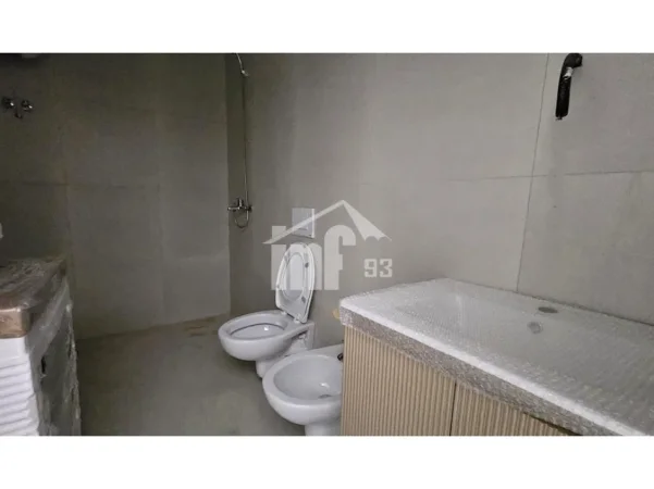 Tirane, shitet apartament 2+1+Ballkon Kati 8, 97 m² 220.000 € (KOMPLEKSI “E88”, RRUGA “DRITAN HOXHA”)