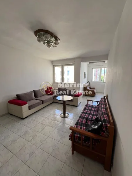 Tirane, jepet me qera apartament 2+1 Kati 5, 90 m² 500 € (Don Bosko)