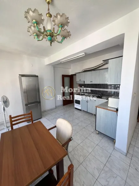 Tirane, jepet me qera apartament 2+1 Kati 5, 90 m² 500 € (Don Bosko)