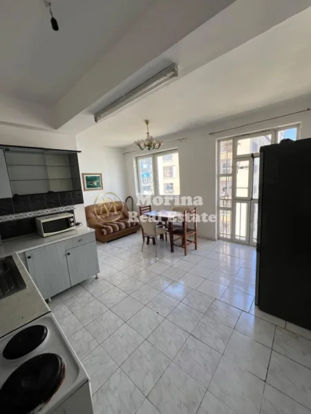 Tirane, jepet me qera apartament 2+1 Kati 5, 90 m² 500 € (Don Bosko)