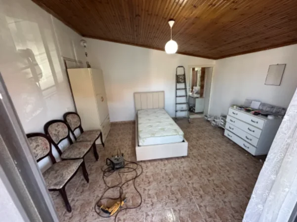 Tirane, jepet me qera apartament 1+1 Kati 3, 50 m² 350 € (Komuna e Parisit)