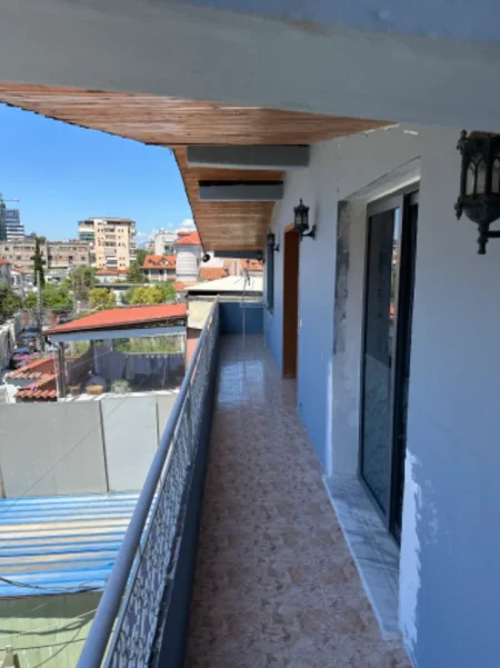 Tirane, jepet me qera apartament 1+1 Kati 3, 50 m² 350 € (Komuna e Parisit)