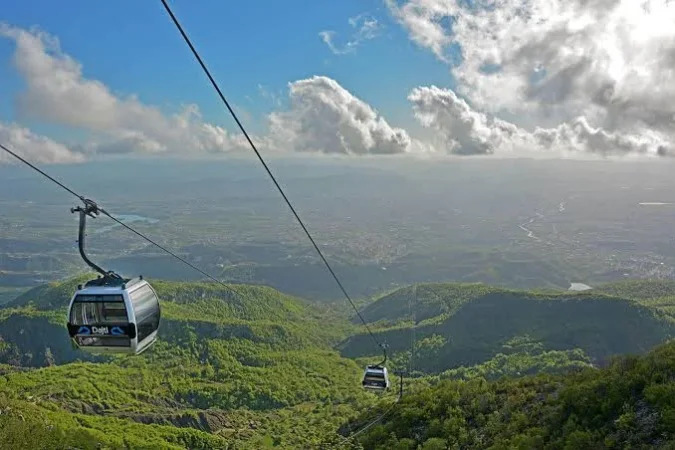 Tirane, shitet toke , 2.000 m² 40.000 € (Dajt)