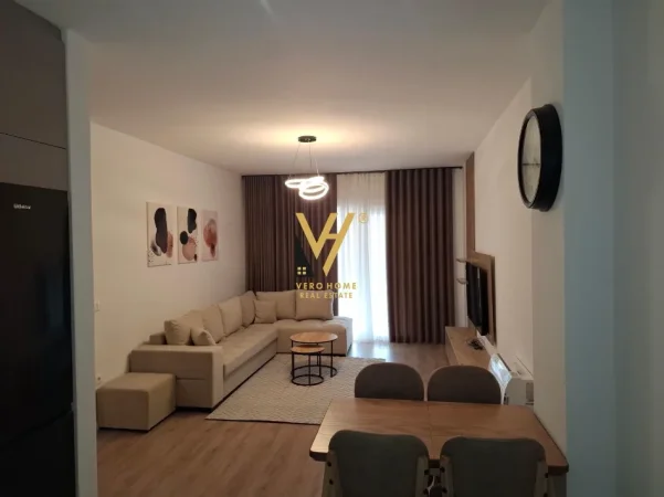 Tirane, jepet me qera apartament 2+1+Ballkon Kati 6, 87 m² 750 € (LAPRAKE)
