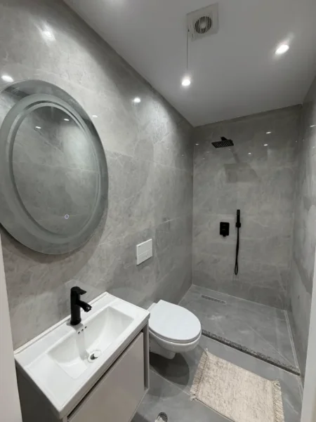 Tirane, shitet apartament 1+1+Ballkon Kati 5, 60 m² 118.000 € (astir)